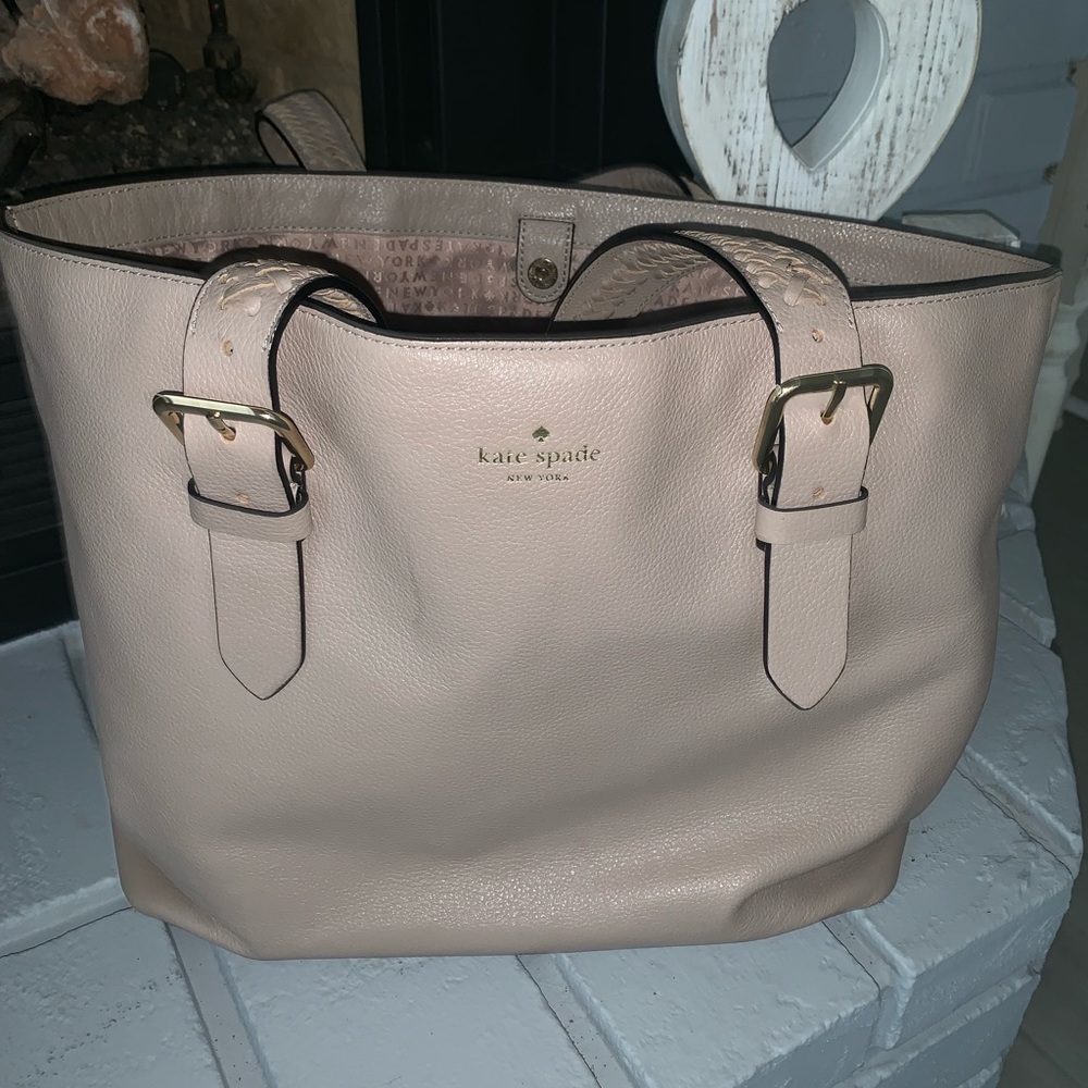 Beige. Kate spade tote bag
